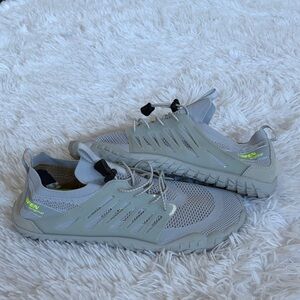 NWT UBFEN Original Gray and Green water Shoes Men Sz 11.5 (46 euro) NWT